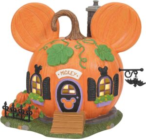 Read more about the article Deck the Corridors with Creepy Grins: disney halloween decor